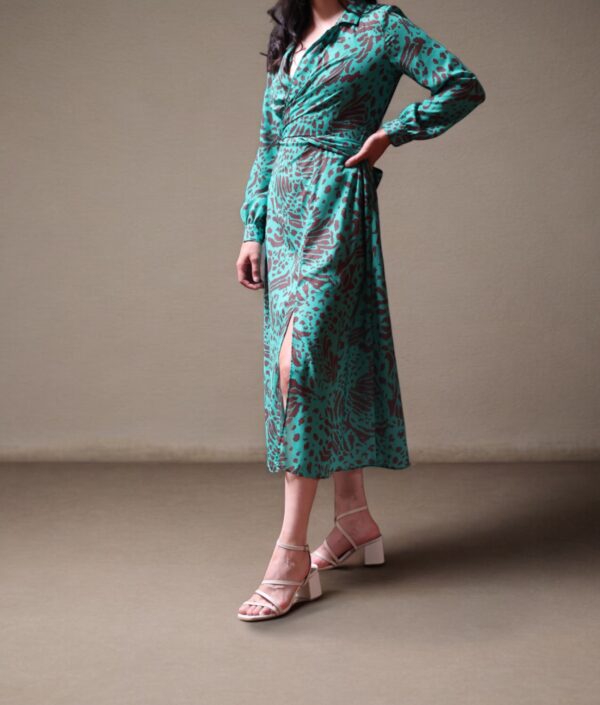 Abstract Animal Print Chic - Image 2